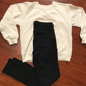 Urban Outfitters Off White Sweatshirt Size Medium